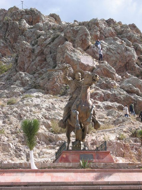 Monument to Pancho Villa in Bufa Zacatecas mountain range. Photo by Arturo Ramos CC BY SA 2.5