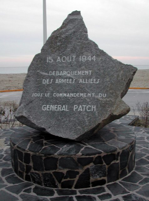 Monument to the landings of Allied troops under General Patch on the beach of St Tropez, France. Photo by Captmondo CC BY-SA 3.0