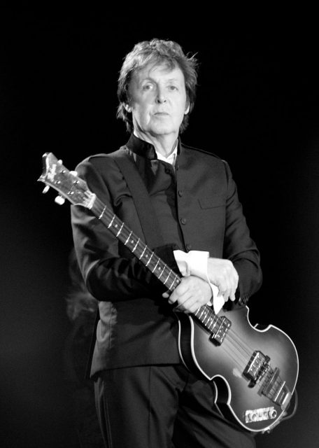 Paul McCartney. Photo by Oli Gill CC BY-SA 2.0
