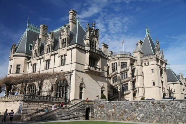 Biltmore House. Photo by Shun Ho CC By SA 4.0