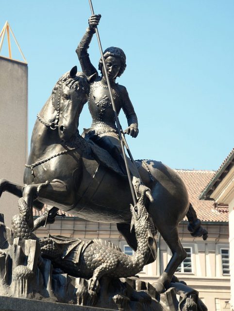 Statue of Saint George. Photo by Pastorious CC By SA 3.0