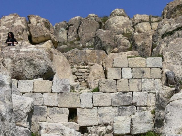 Perperikon — ancient Thracian town in the Rhodope Mountains. Photo by Nenko Lazarov CC BY 2.5