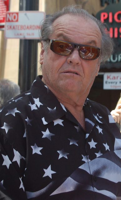 Jack Nicholson signing autographs at a ceremony for Dennis Hopper to receive a star on the Hollywood Walk of Fame. Photo by Angela George CC BY-SA 3.0