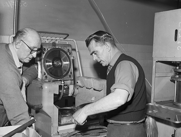 Manufacturing vinyl records in 1959.