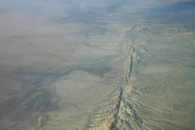 Aerial photo of the San Andreas Fault in the Carrizo Plain. Photo by Ikluft CC BY-SA 4.0