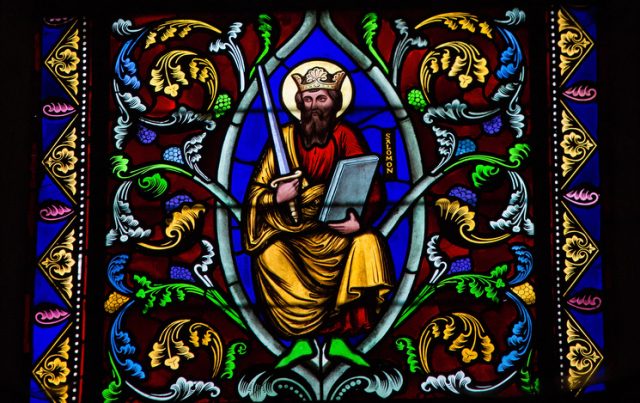 Stained Glass window depicting Solomon.