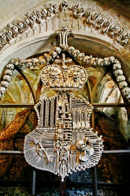 The artwork inside the church was created by František Rint