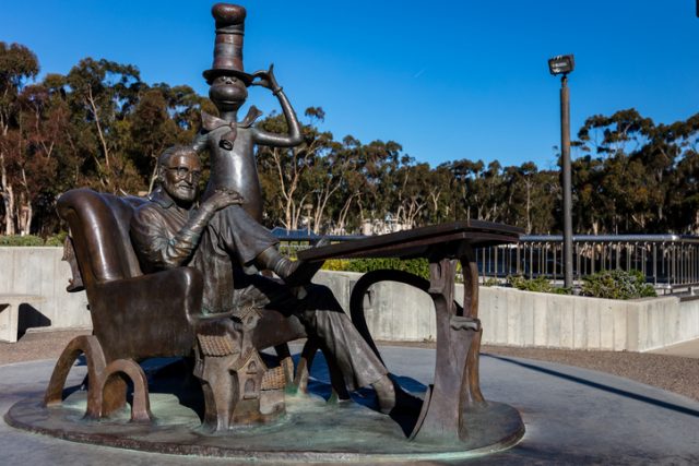 The Geisel library of UCSD and snake path, La Jolla, California, 2/25/2018.