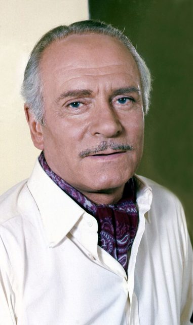 Laurence Olivier in England, 1972. Photo by Allan Warren CC BY-SA 3.0