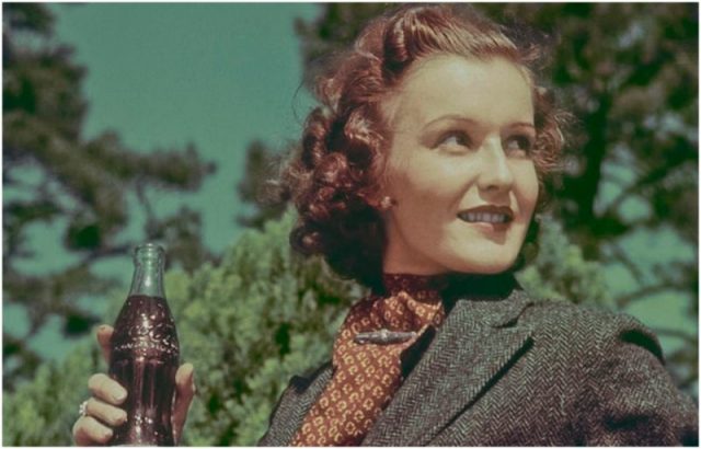 A model posing with a bottle of Coca-Cola in the 1930’s. (Photo by Ivan Dmitri/Michael Ochs Archives/Getty Images)