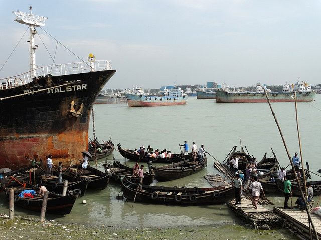 Dockyard Scene along Karnafuli River – Chittagong. Photo by Adam Jones/ Flickr CC BY SA 2.0