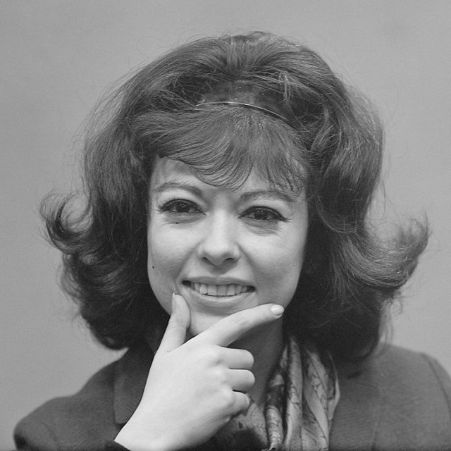 Rita Moreno, 1963. Photo by Jac. de Nijs / Anefo – Nationaal Archief CC BY-SA 3.0 nl