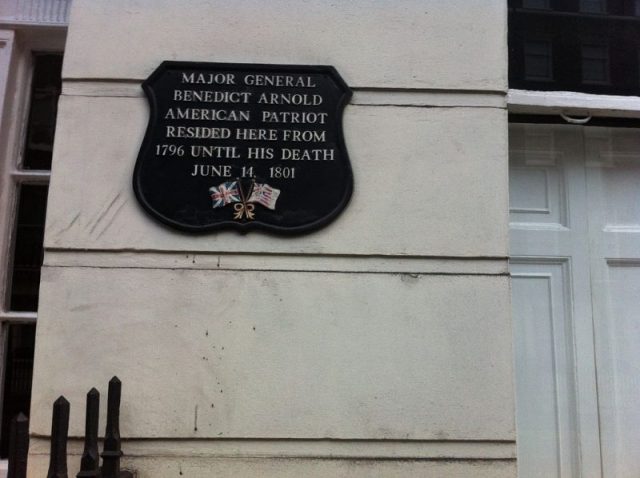 Commemorative plaque in London. Photo by Warren Bennet CC BY-SA 4.0