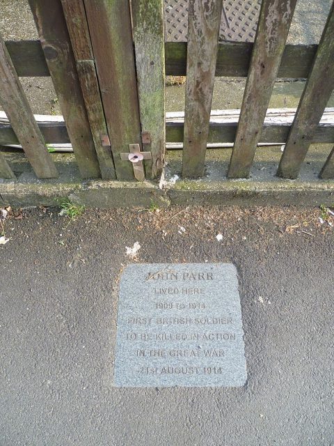 The plaque to Parr’s memory in Lodge Lane, Finchley. Photo by Philafrenzy London CC BY-SA 4.0