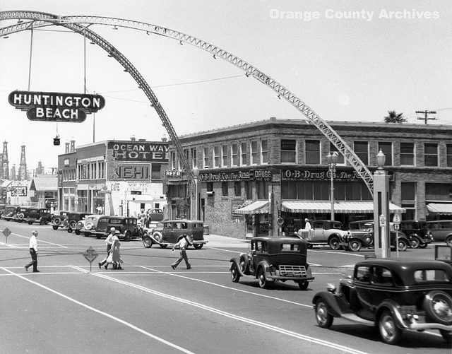 Ocean Avenue (Pacific Coast Highway) at Main Street, Huntington Beach, 1930s. Photo by Orange County archives