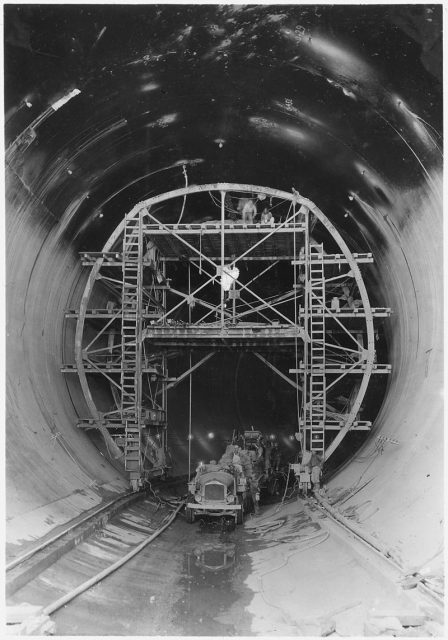 Pressure grouting jumbo in operation in Diversion Tunnel No. 4.