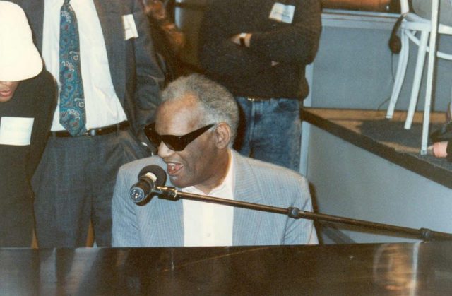 Ray Charles at Grammy Awards – rehearsal – February, 1990. Photo by Alan Light CC By 2.0