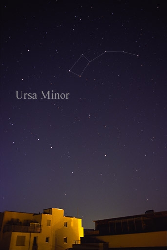The constellation Ursa Minor as it can be seen by the naked eye. Photo by Till Credner CC BY-SA 3.0