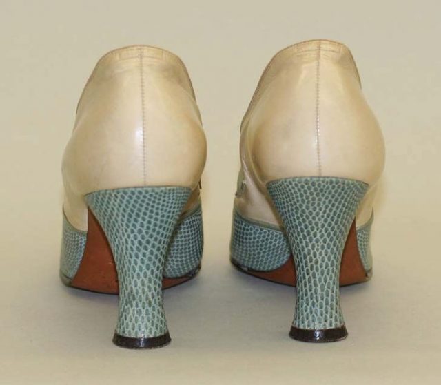 Flapper style shoes, 1925. Decorated or contrasting heels were very popular.