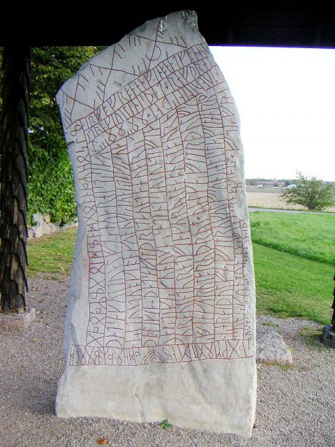 Rök Runestone. Photo by Bengt Olof ÅRADSSON CC By 1.0