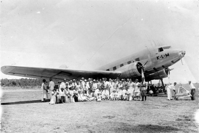 KLM Douglas DC-2 aircraft Uiver in transit at Rambang airfield on the east coast of Lombok island following the aircraft being placed second in the MacRobertson Air Race from RAF Mildenhall, England, to Melbourne in 1934 Photo by Tropenmuseum, part of the National Museum of World Cultures CC BY-SA 3.0