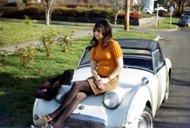 Photo taken in Eugene, Oregon (USA) in 1966 or 1967. The automobile is a 1960 Austin-Healey Sprite. Photo by John Atherton CC BY SA 2.0