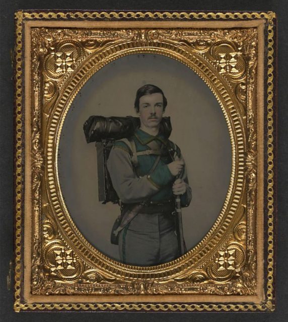 Unidentified soldier in Confederate uniform