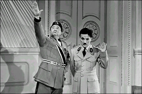 Chaplin with Jack Oakie as Benzino Napaloni.