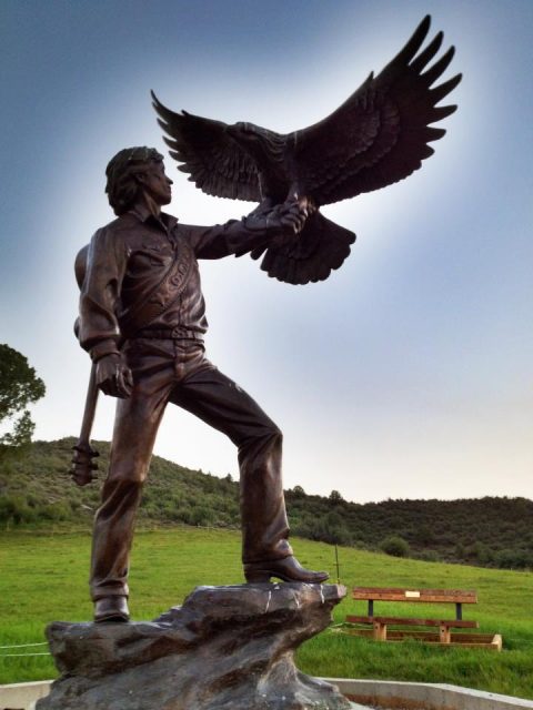 John Denver ‘Spirit’ Statue on the Windstar land in Snowmass, Colorado. Photo by SandianeCarter CC BY-SA 3.0