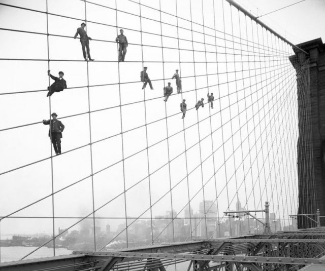 Painters working on the bridge, October 1914, photograph taken by Eugene de Salignac.