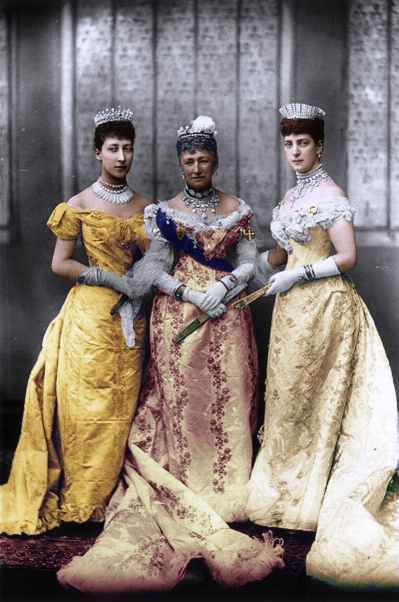 Alexandra of Denmark with her mother Louise of Hesse-Kassel and her daughter Louise, Princess Royal and Duchess of Fife. Photo by Peter Symonds CC BY-SA 4.0