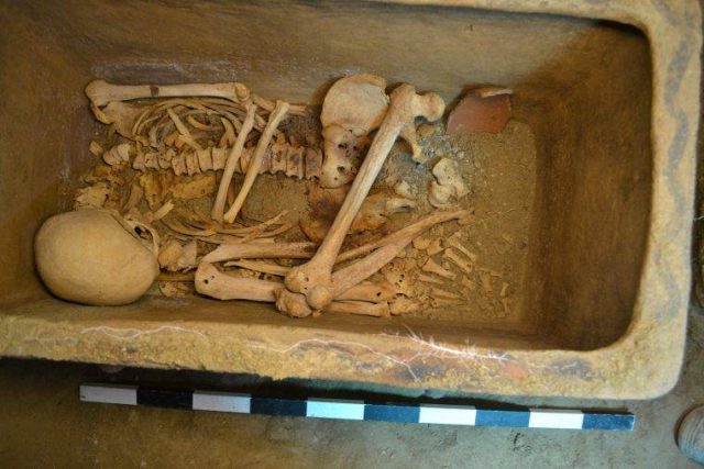 The skeletal remains were found inside two larnakes (singular: “larnax”) – a type of small closed coffin used in the Minoan and Greek Bronze Age. Photo by Greek Ministry of Culture