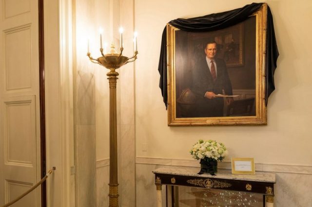 A portrait of Bush in the White House is pictured draped in black mourning crêpe on December 1, 2018.