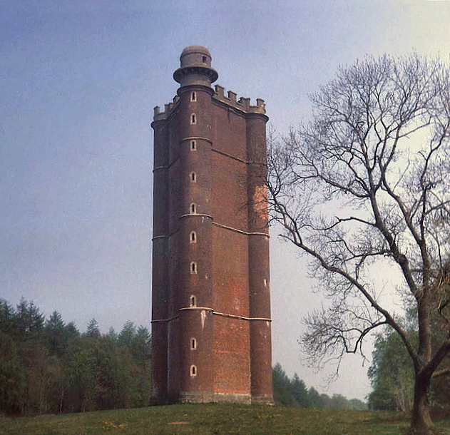 King Alfred’s Tower (1772) on the supposed site of Egbert’s Stone, the mustering place before the Battle of Edington. Photo by Trevor Rickard CC BY-SA 2.0