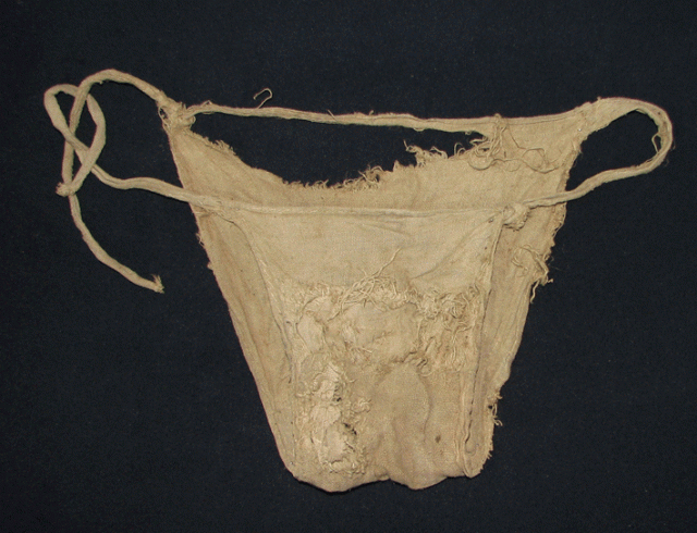 Picture from the University of Innsbruck shows lingerie from late Middle Ages found at Lemberg Castle in Austria. (BEATRIX NUTZ/INSTITUT FUR ARCHAO/EPA) Photo © Institute for Archaeologies