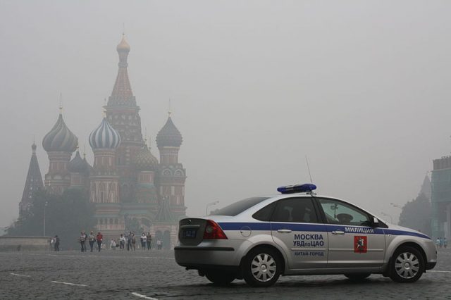 Red Square, Moscow, with police car. Photo by XioNoX CC BY-SA 2.0