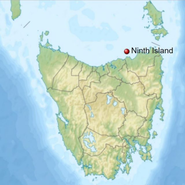 Location of Ninth Island off the coast of Tasmania. Photo by Nzeemin CC BY-SA 3.0