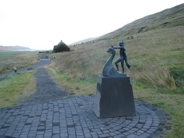 Eiríksstaðir, the homestead of Erik the Red in Haukadalur, Iceland. Photo by Bromr CC BY-SA 3.0