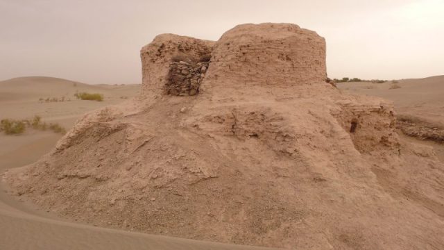 Ruins of the Rawak Stupa outside of Hotan, a Buddhist site dated from the late 3rd to 5th century AD. Photo by Daggel CC By 3.0