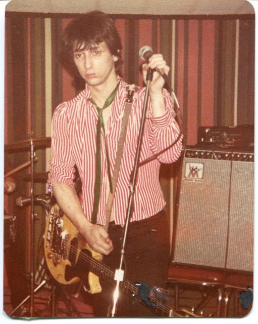 Johnny Thunders. Photo by Thomas Good – Next Left Notes CC BY-SA 4.0