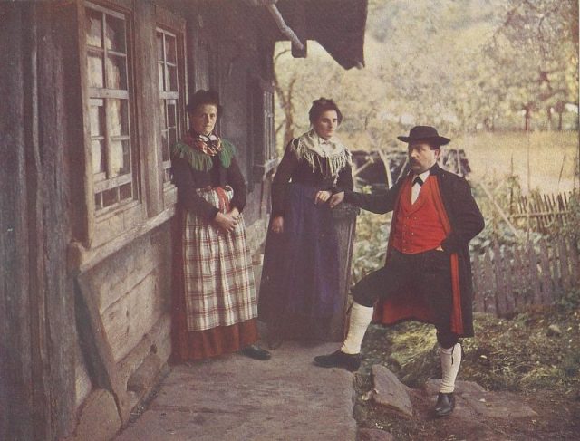 Colour photography based on the autochrome processes: The Black Forest in color photographs, Wagner Freiburg 1910-1911, panel No. 7.