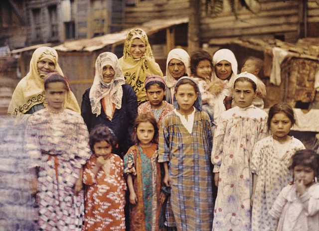 Group of Armenian women and children, Istanbul, Turkey.
