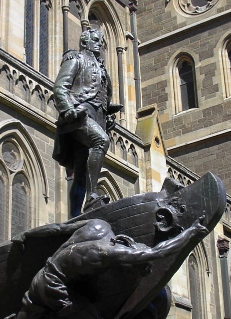 Statue of Flinders outside St Paul’s Cathedral, Melbourne.