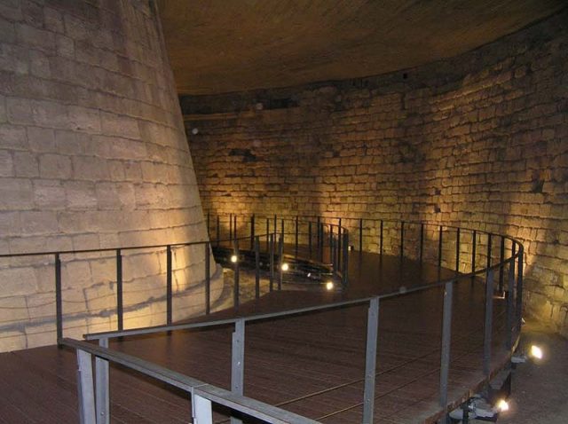 Below-ground portions of the medieval Louvre are still visible. Photo by Pierre-Emmanuel Malissin et Frédéric Valdes CC BY-SA 3.0