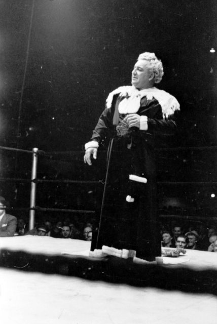 Gorgeous George, American professional wrestler, 1949. Image from Look photographic assignment ‘Chicago City of Contrasts’ by S. Kubrick.