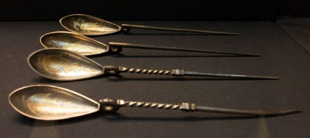 Roman spoons from the Hoxne hoard. Photograph by Mike Peel (www.mikepeel.net) CC BY-SA 4.0