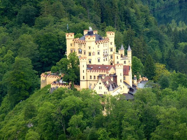 Hohenschwangau castle. Photo by Hiroki Ogawa CC BY 3.0