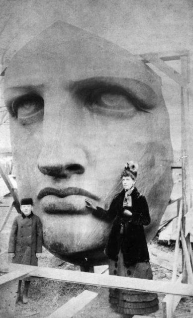 Unpacking of the face of the Statue of Liberty, which was delivered on June 17, 1885
