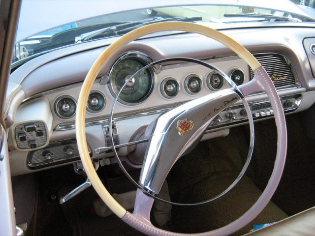1956 Dodge La Femme – dashboard. Photo by CZmarlin CC BY-SA 3.0