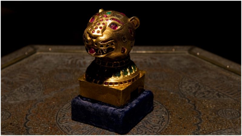 A gem-set gold finial from the throne of Tipu Sultan, the Tiger of Mysore. Photo by Getty Images